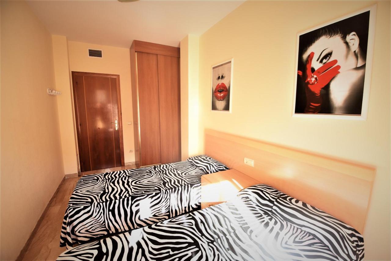 Apartamentos Sol Dorada Salou Luaran gambar